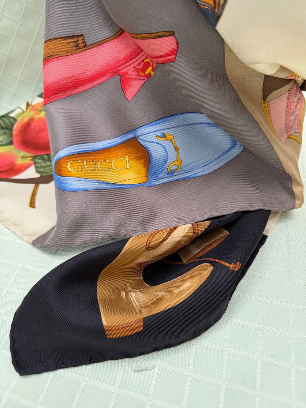 Gucci Vintage Multicolor Silk Scarf in Beige, Brown, Black, Red & Blue - Picture 4 of 14